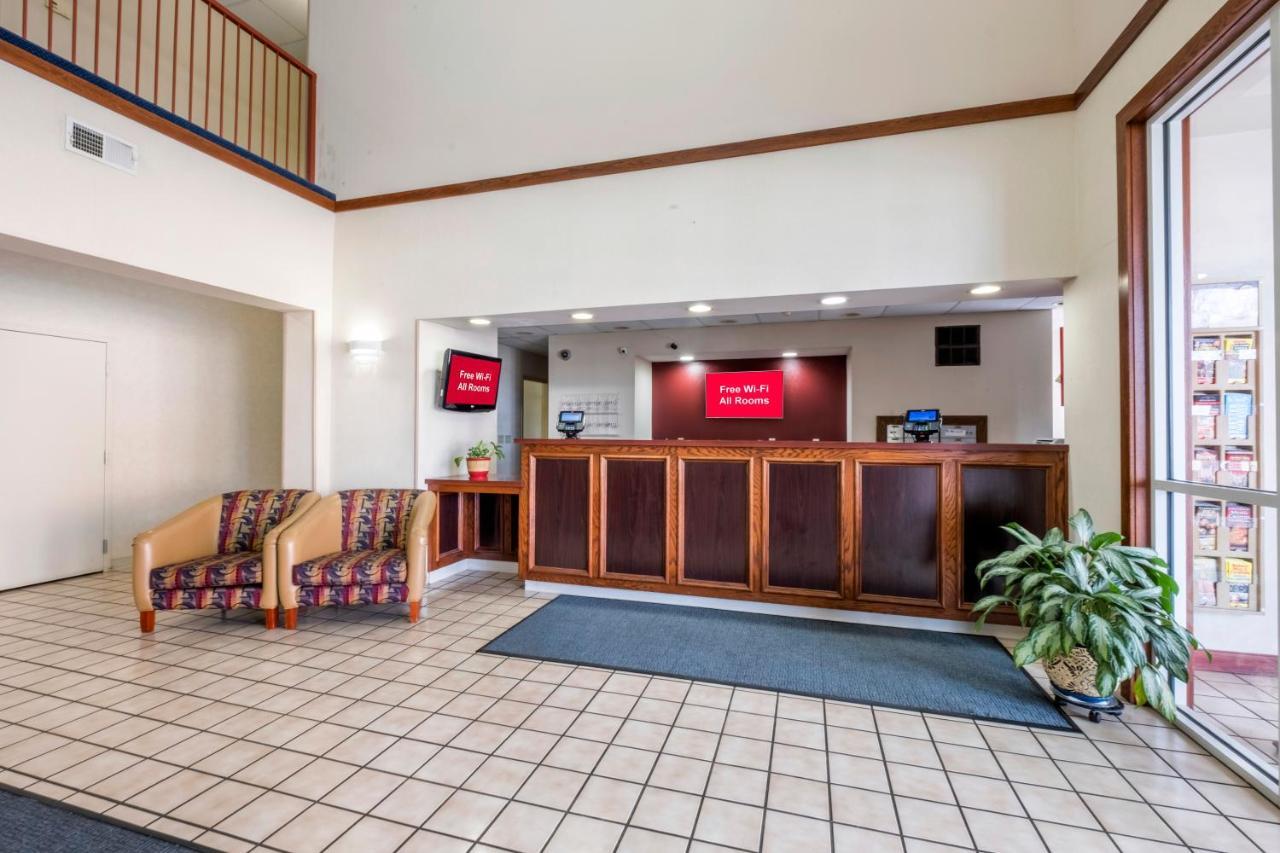 Red Roof Inn St Robert Ft Leonard Wood Saint Robert Exterior photo