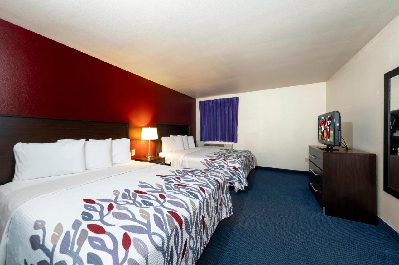 Red Roof Inn St Robert Ft Leonard Wood Saint Robert Exterior photo